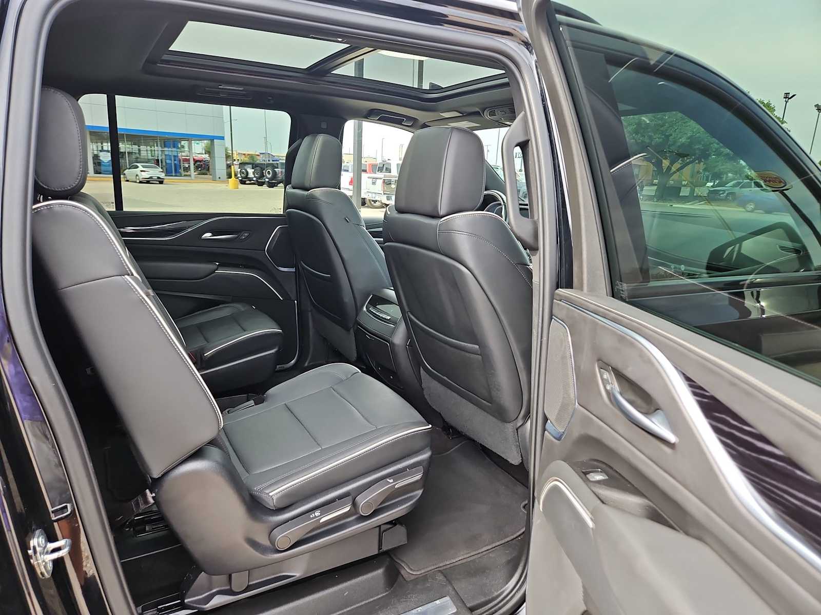 Thumbnail: 2023 Cadillac Escalade - 12