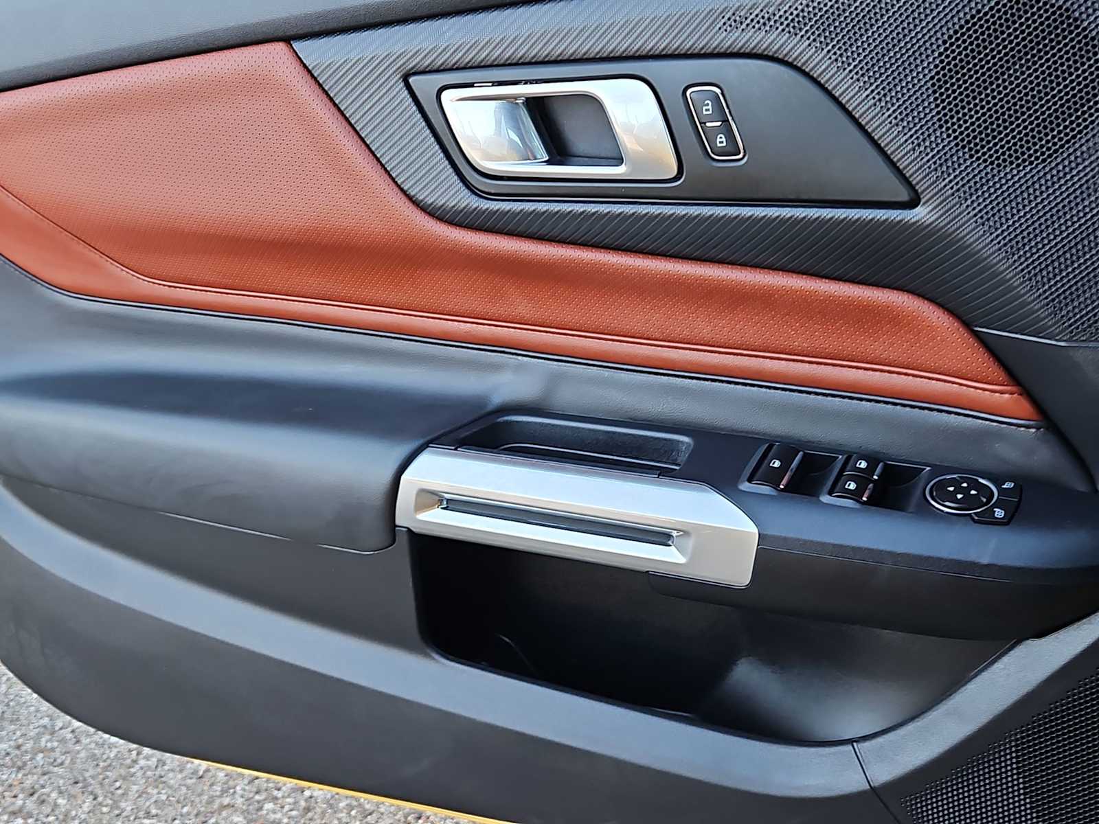 Thumbnail: 2024 Ford Mustang - 17