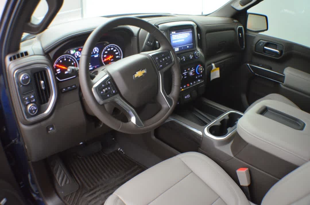 Thumbnail: 2020 Chevrolet Silverado 1500 - 15