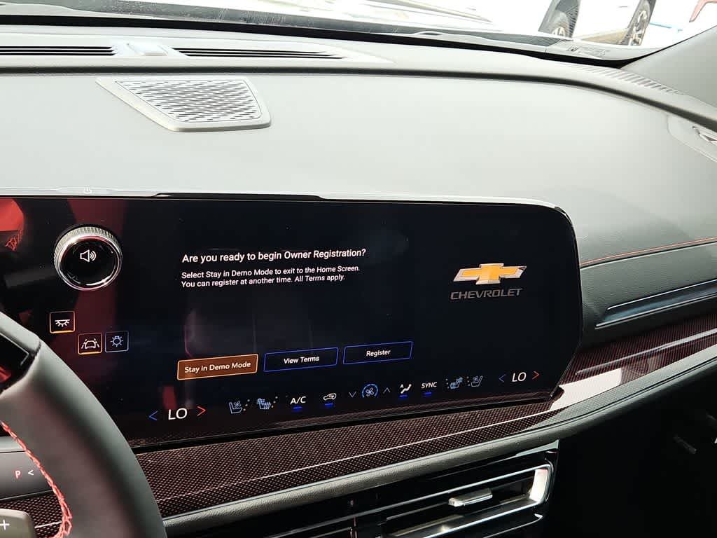 Thumbnail: 2026 Chevrolet Traverse - 24