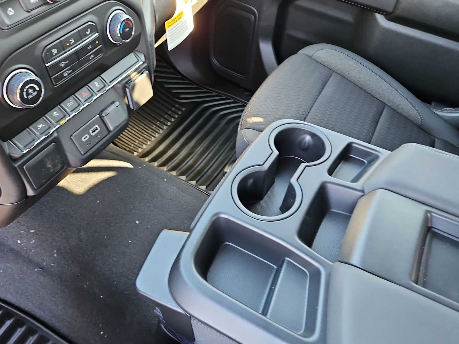 Thumbnail: 2026 Chevrolet Silverado 1500 - 20