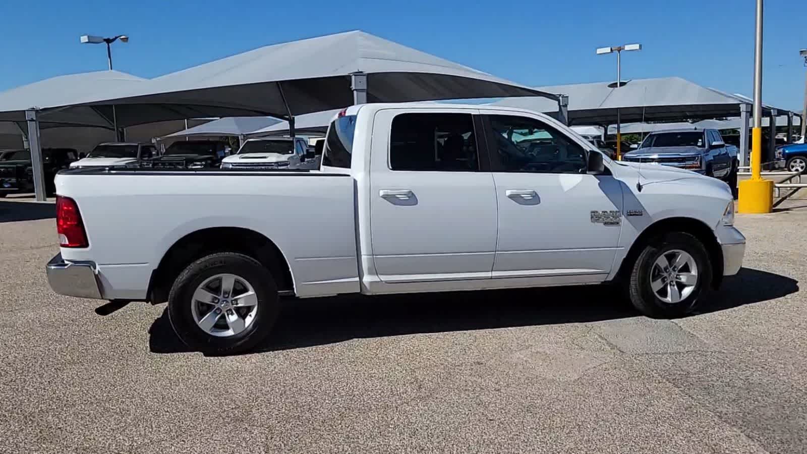 Thumbnail: 2021 RAM 1500 Classic - 8