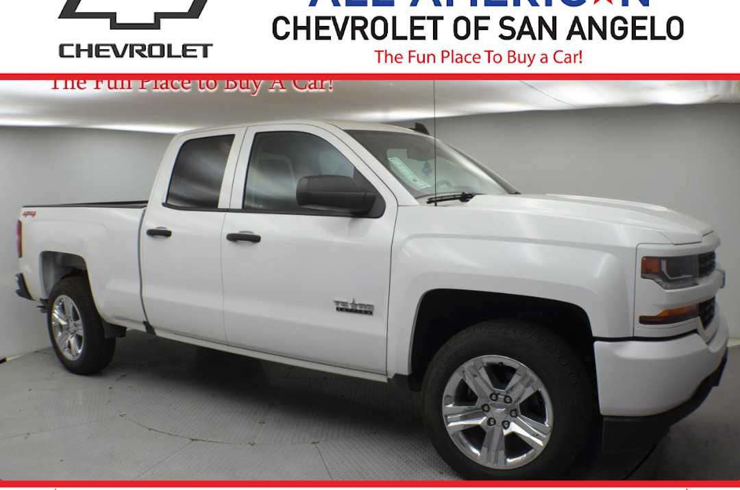 2019 Chevrolet Silverado 1500 Custom 4X4 Double Cab Std Box's photo