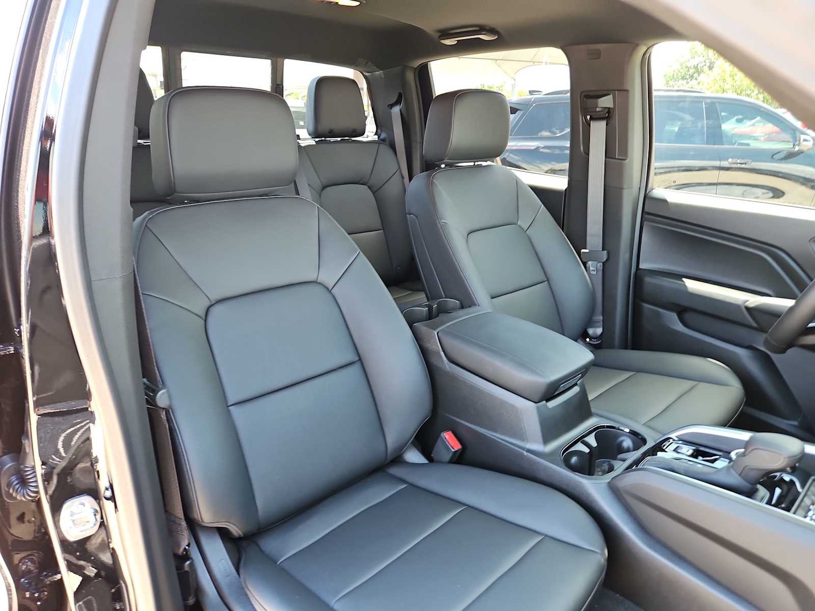 Thumbnail: 2026 Chevrolet Colorado - 21