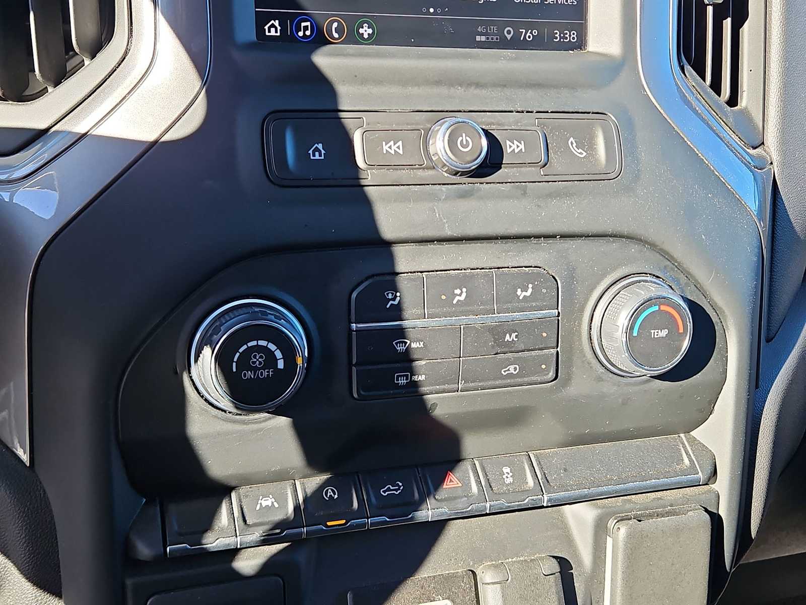 Thumbnail: 2024 Chevrolet Silverado 1500 - 23