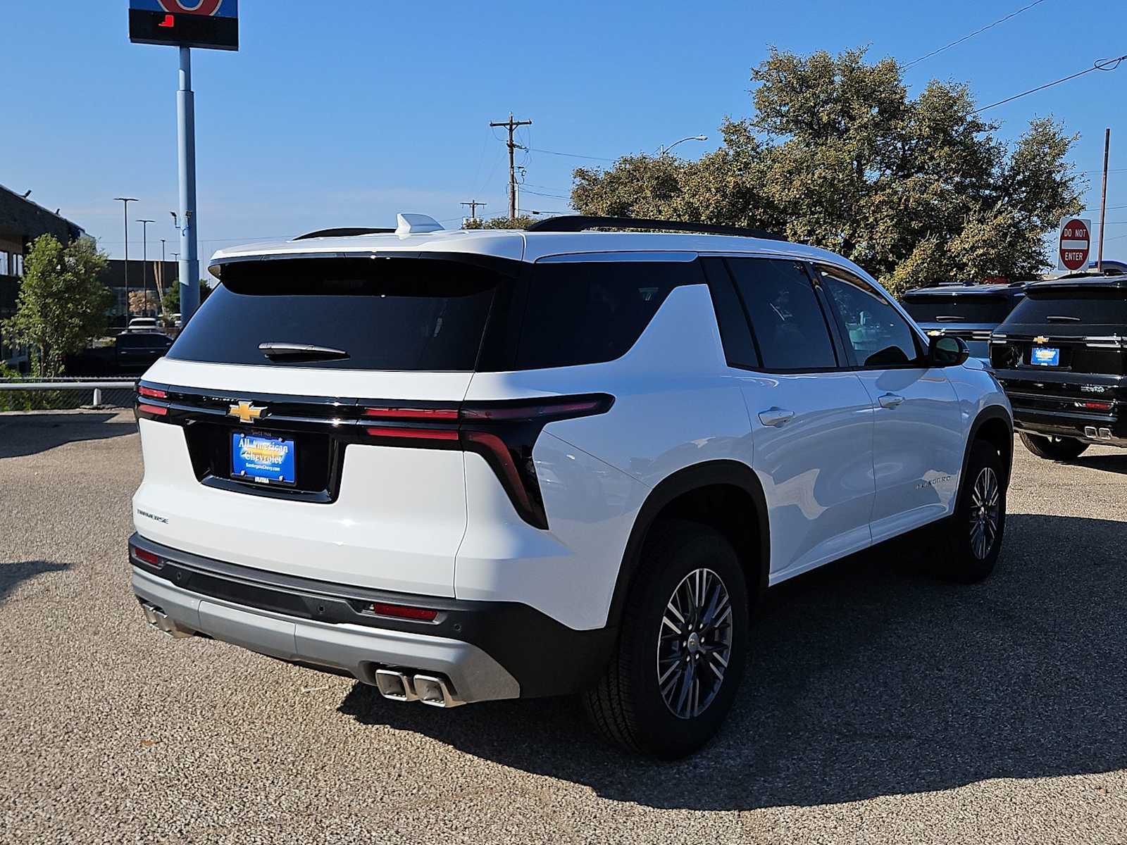 Thumbnail: 2026 Chevrolet Traverse - 8