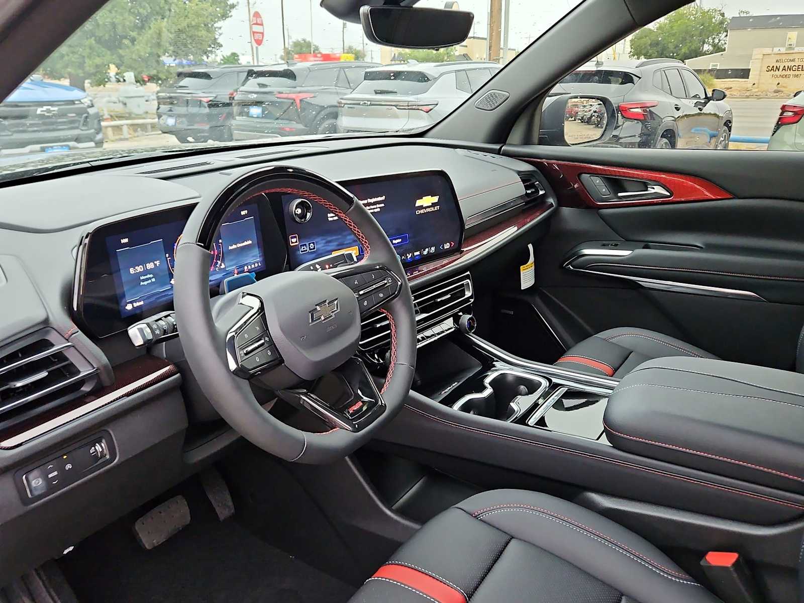 Thumbnail: 2026 Chevrolet Traverse - 10