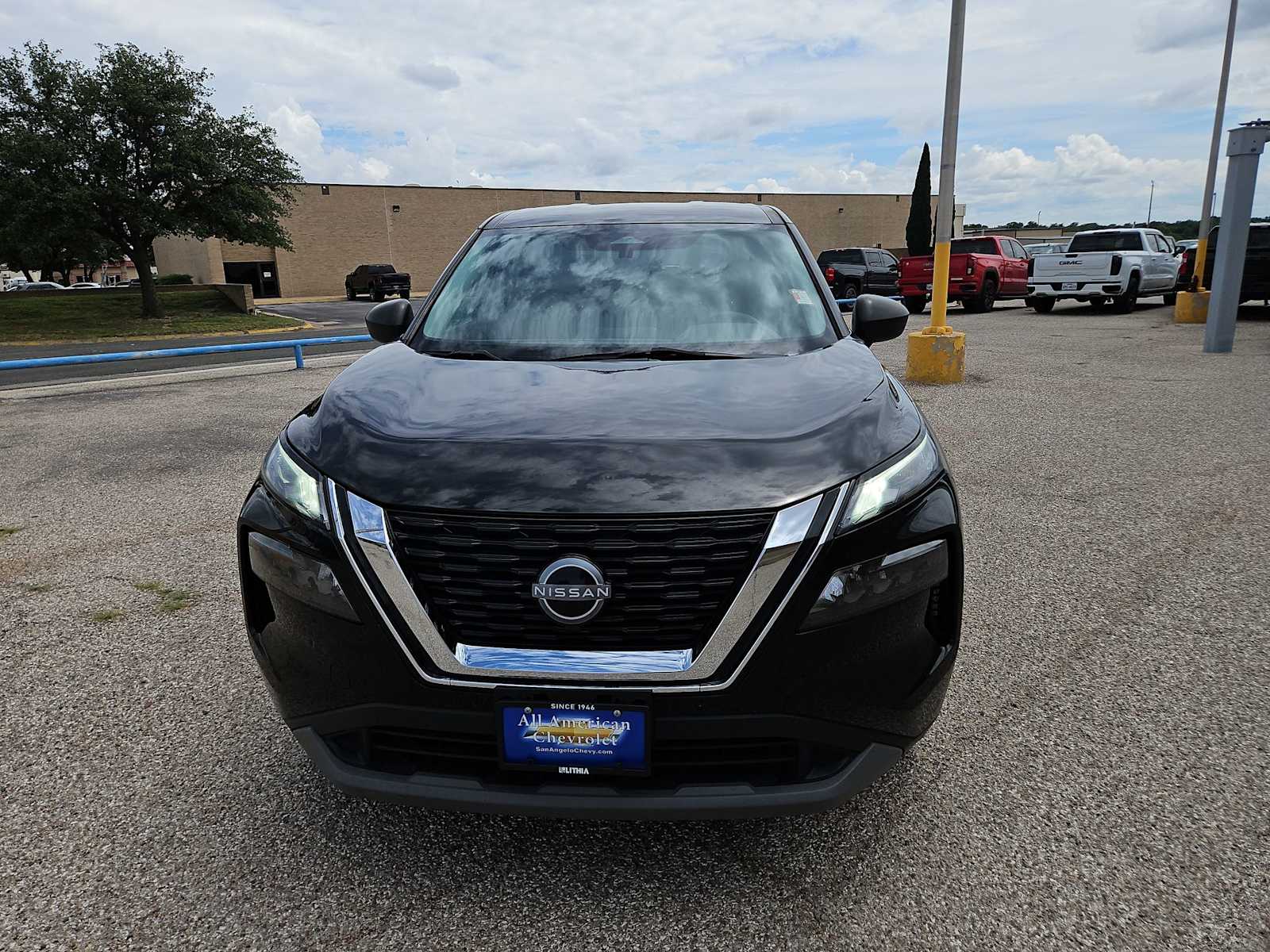 Thumbnail: 2023 Nissan Rogue - 2