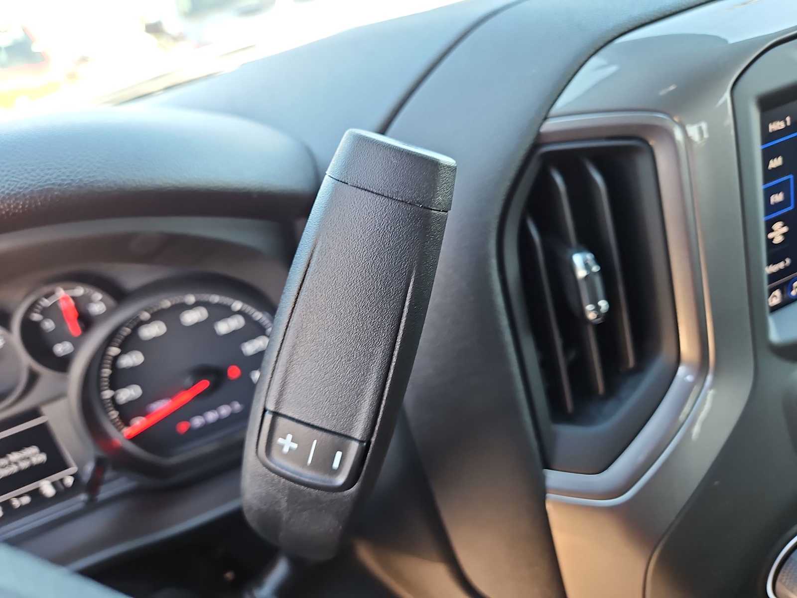 Thumbnail: 2026 Chevrolet Silverado 1500 - 21