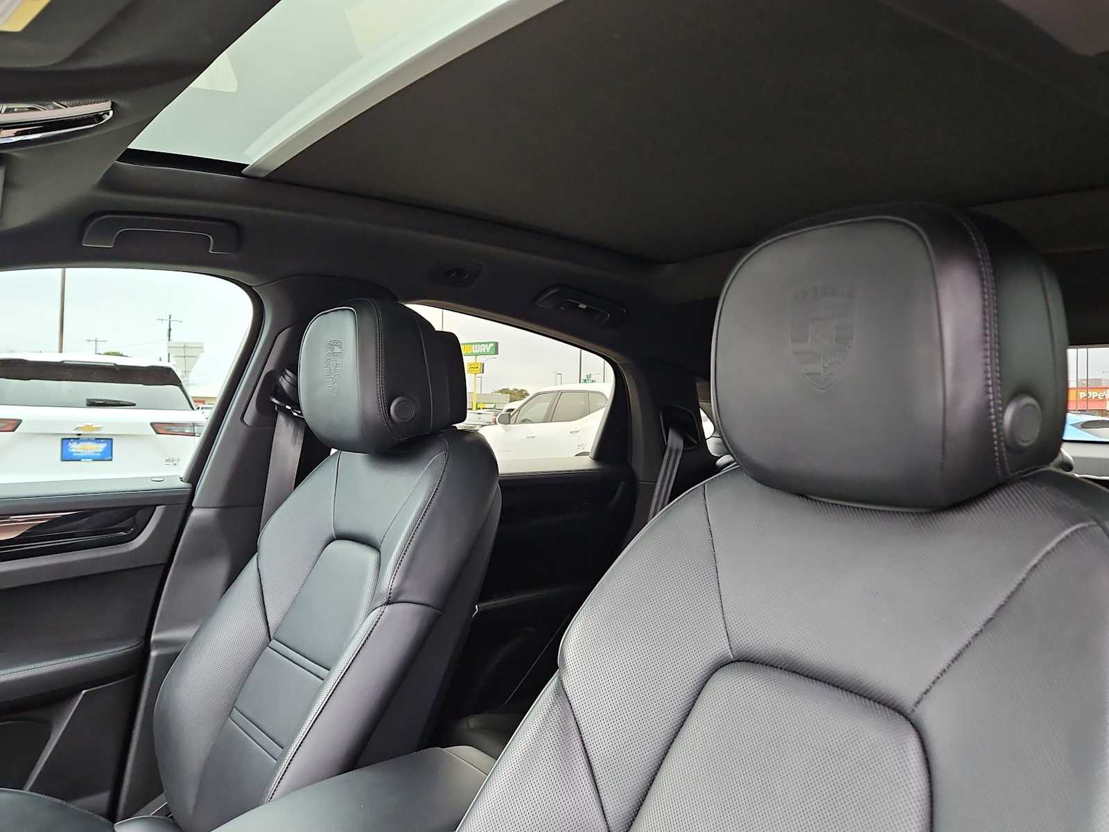 Thumbnail: 2023 Porsche  - 15