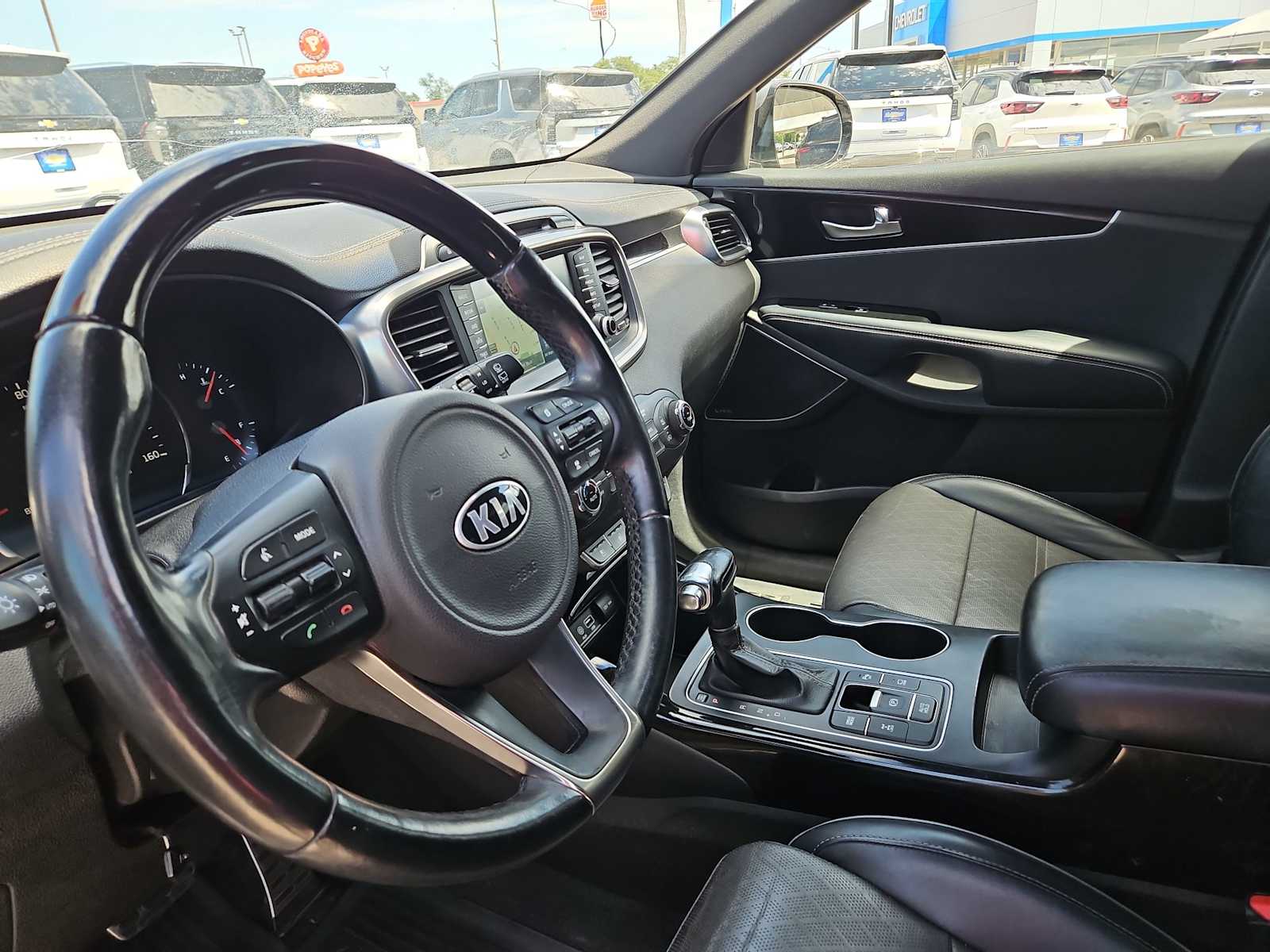 Thumbnail: 2016 Kia Sorento - 10