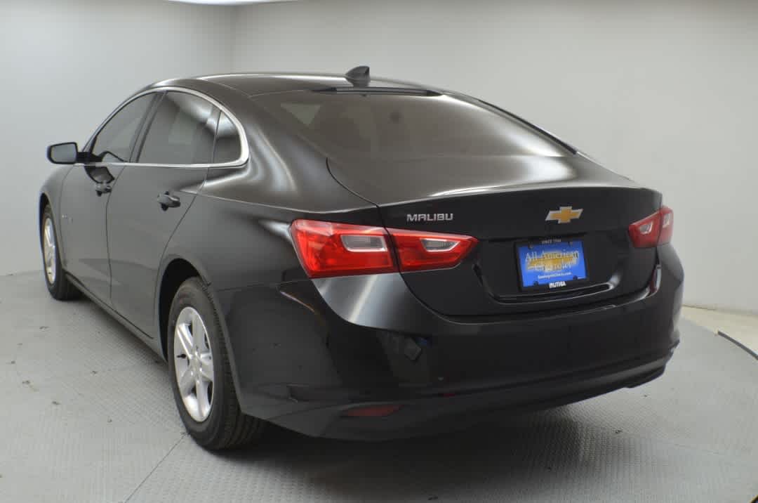Thumbnail: 2020 Chevrolet Malibu - 8