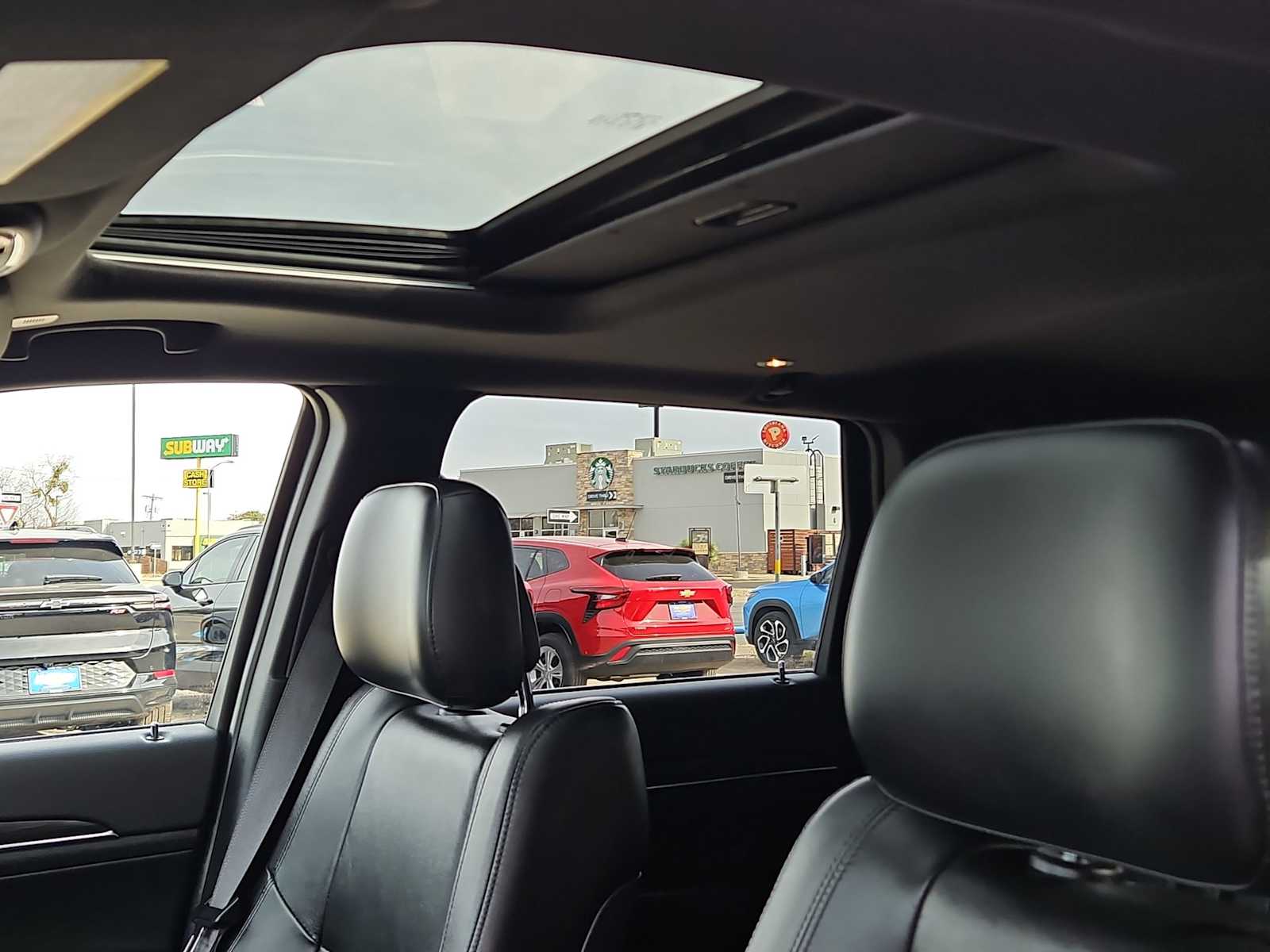 Thumbnail: 2022 Jeep Grand Cherokee - 15