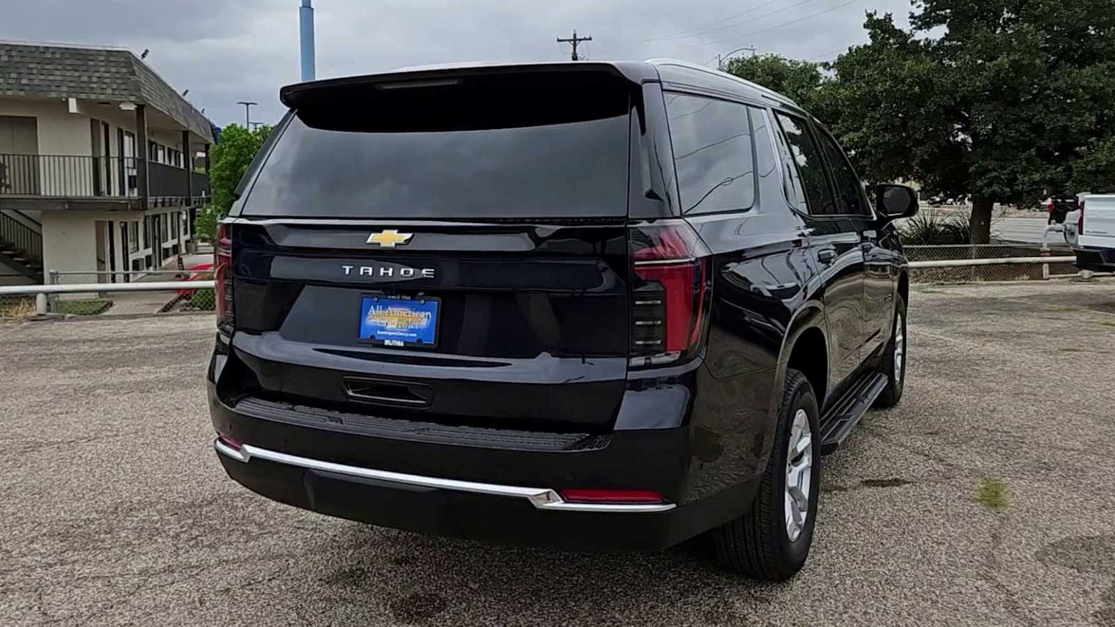 Thumbnail: 2025 Chevrolet Tahoe - 7