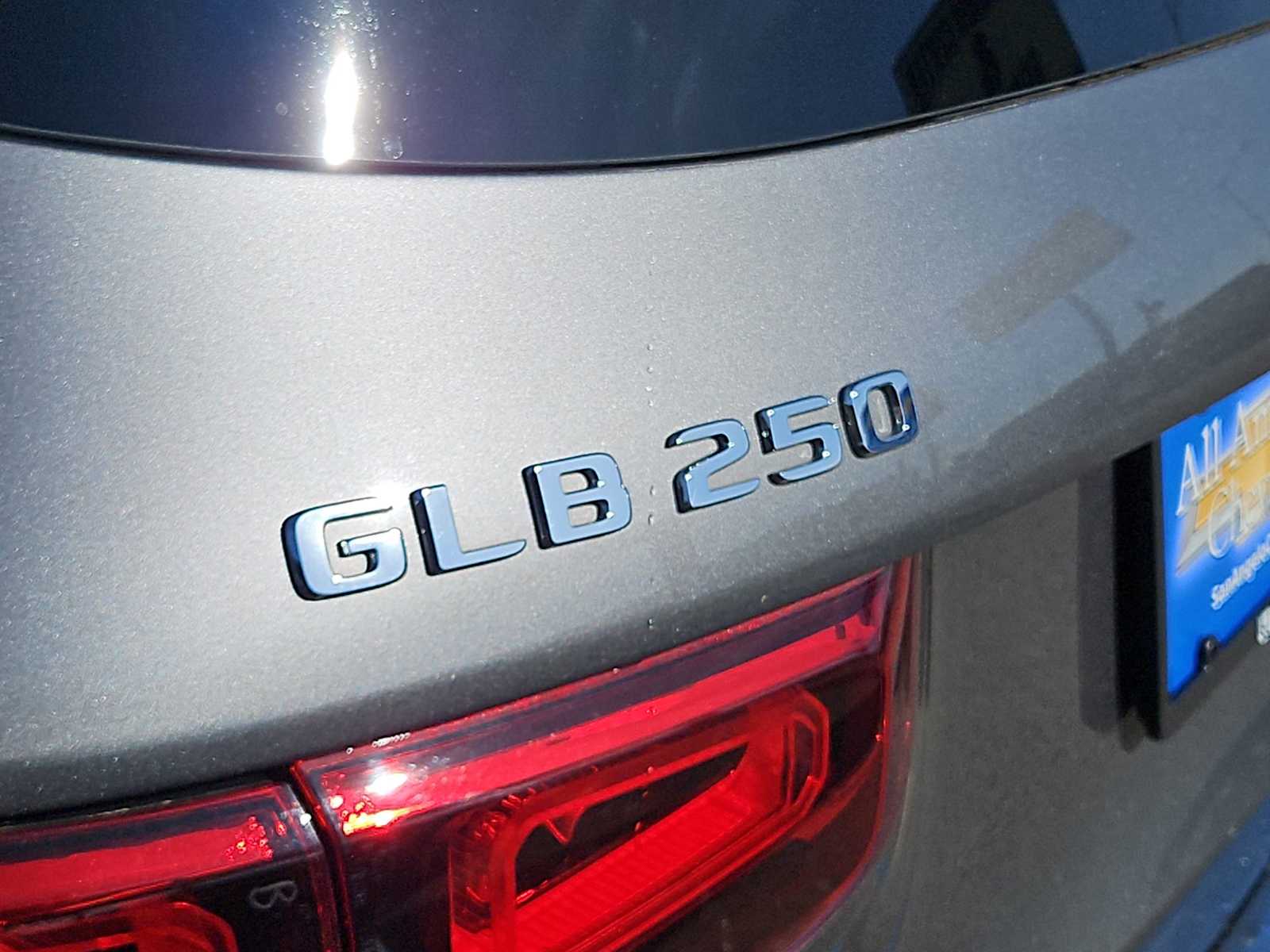 Thumbnail: 2022 Mercedes-Benz GLB - 11