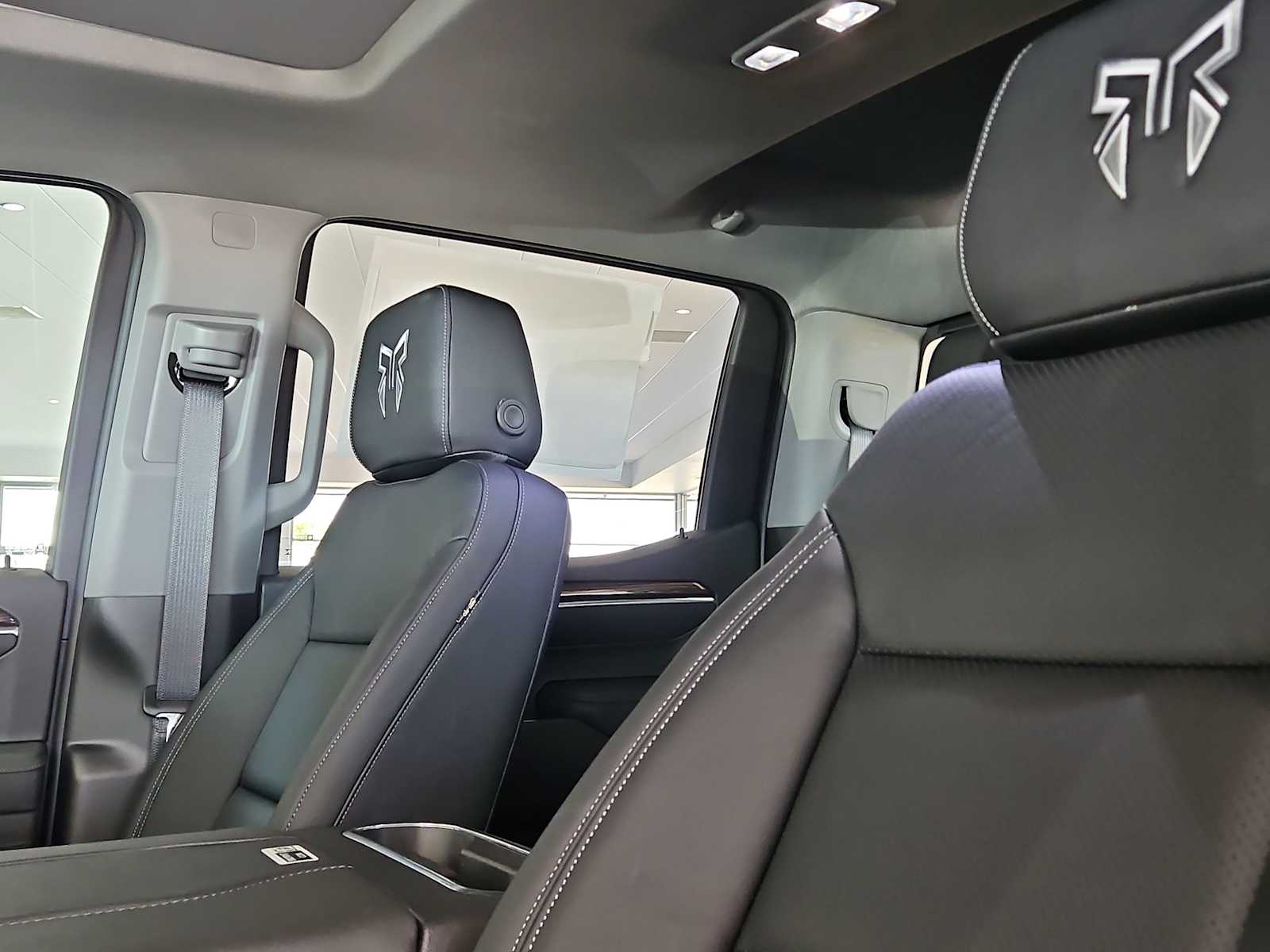 Thumbnail: 2026 Chevrolet Silverado 1500 - 15