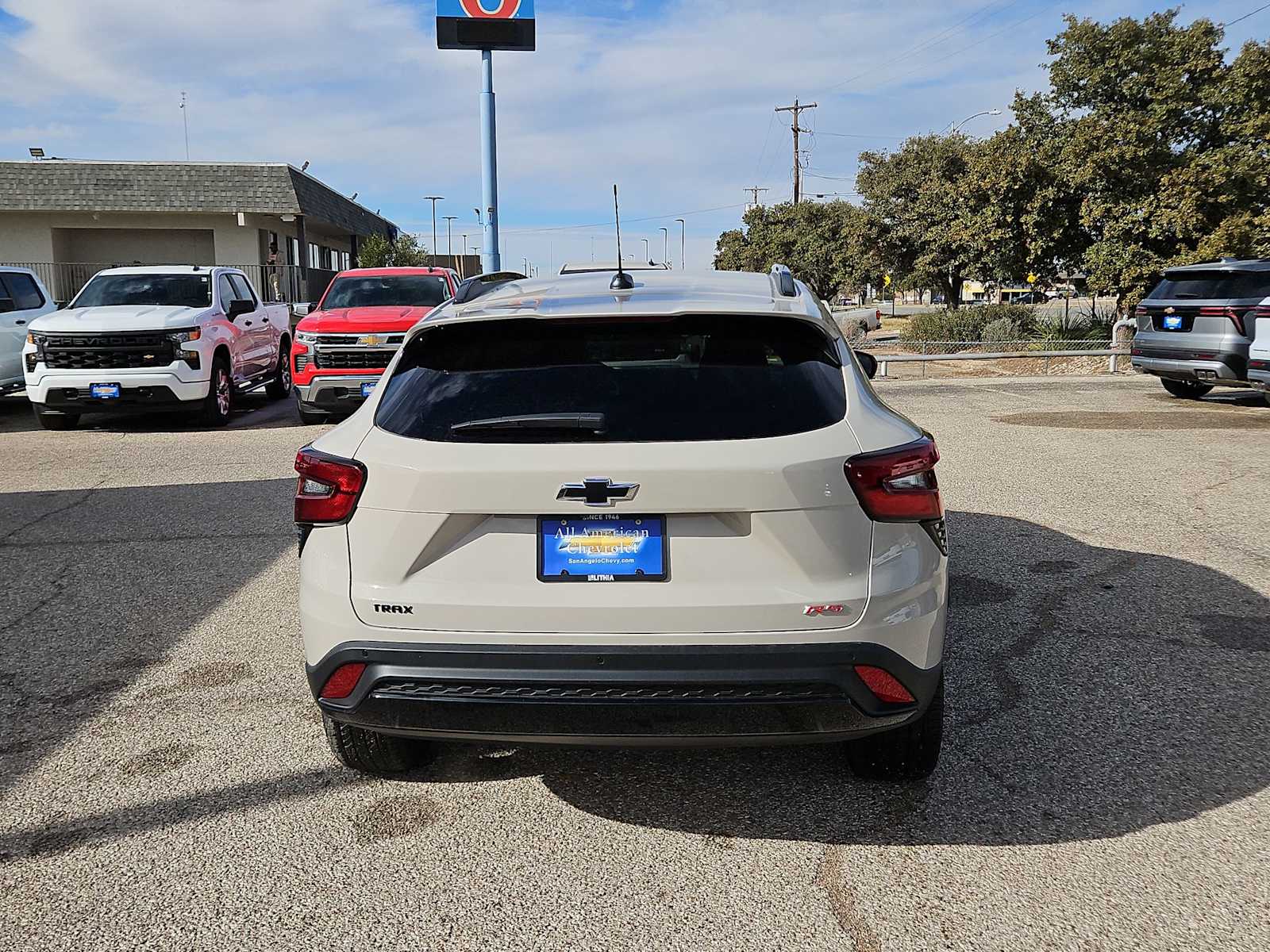 Thumbnail: 2026 Chevrolet Trax - 7