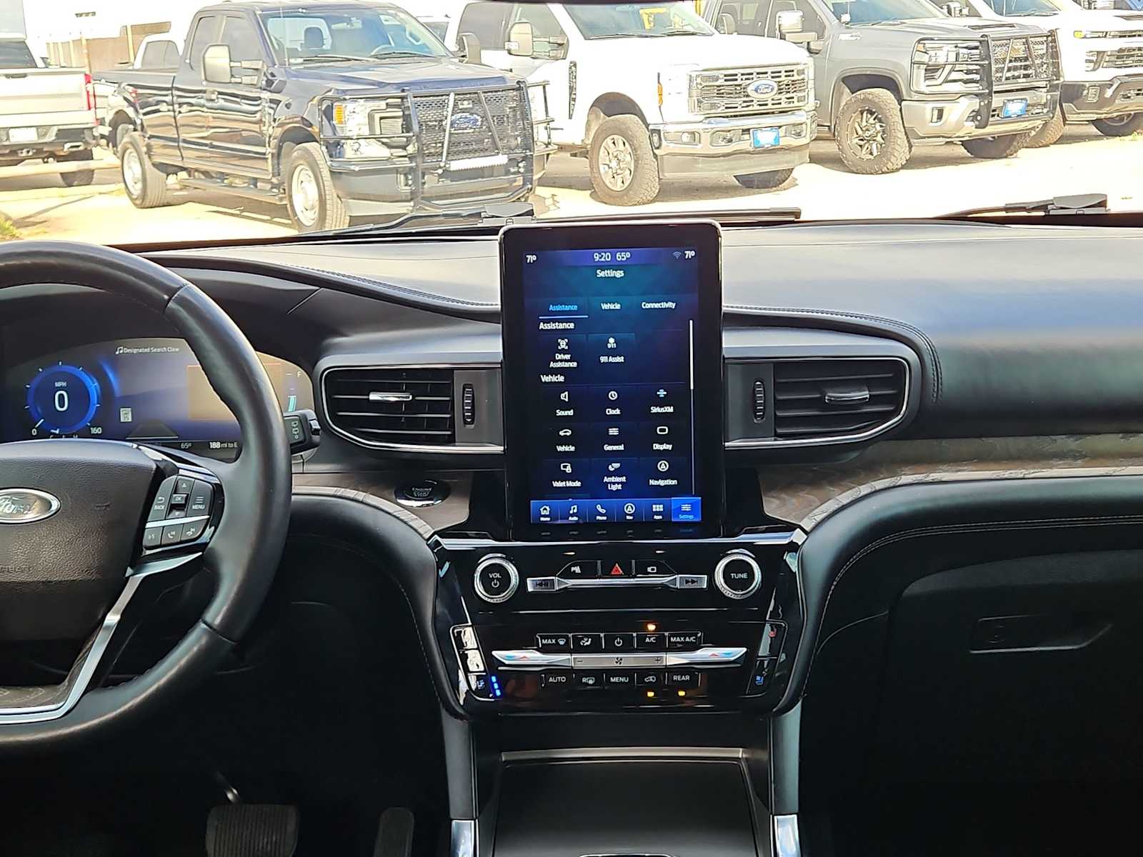 Thumbnail: 2022 Ford Explorer - 14