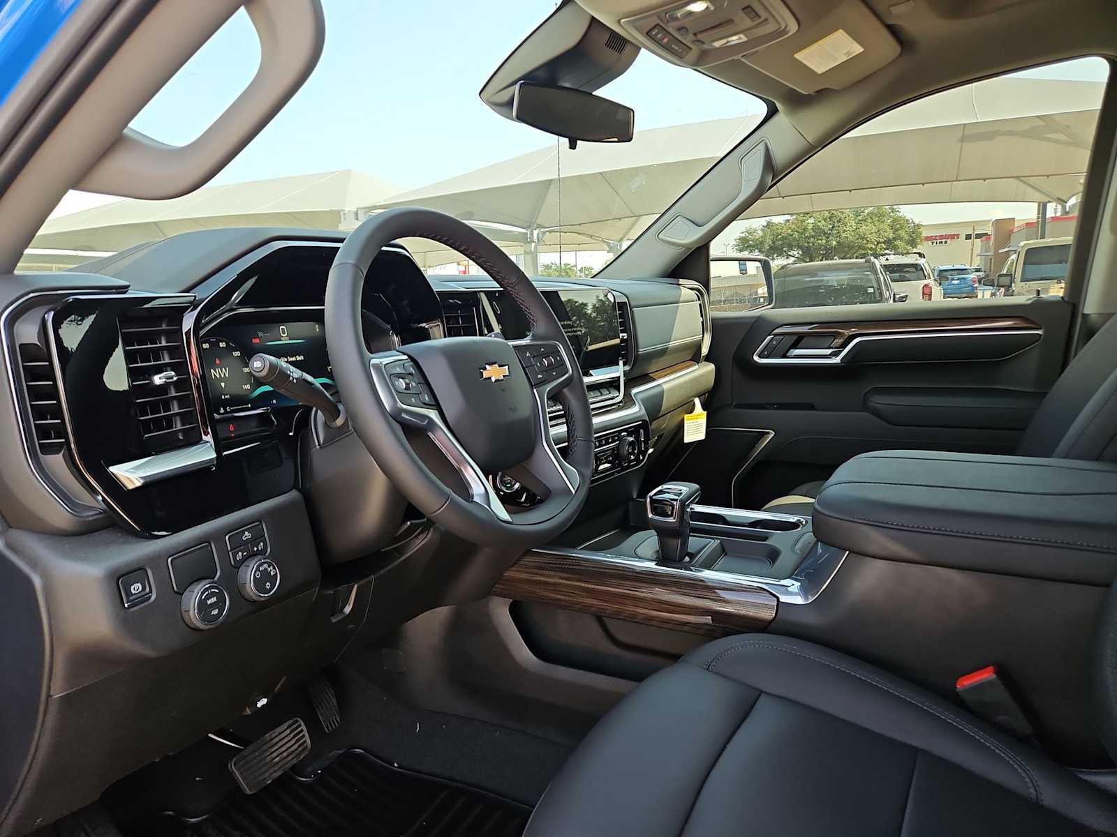 Thumbnail: 2026 Chevrolet Silverado 1500 - 10