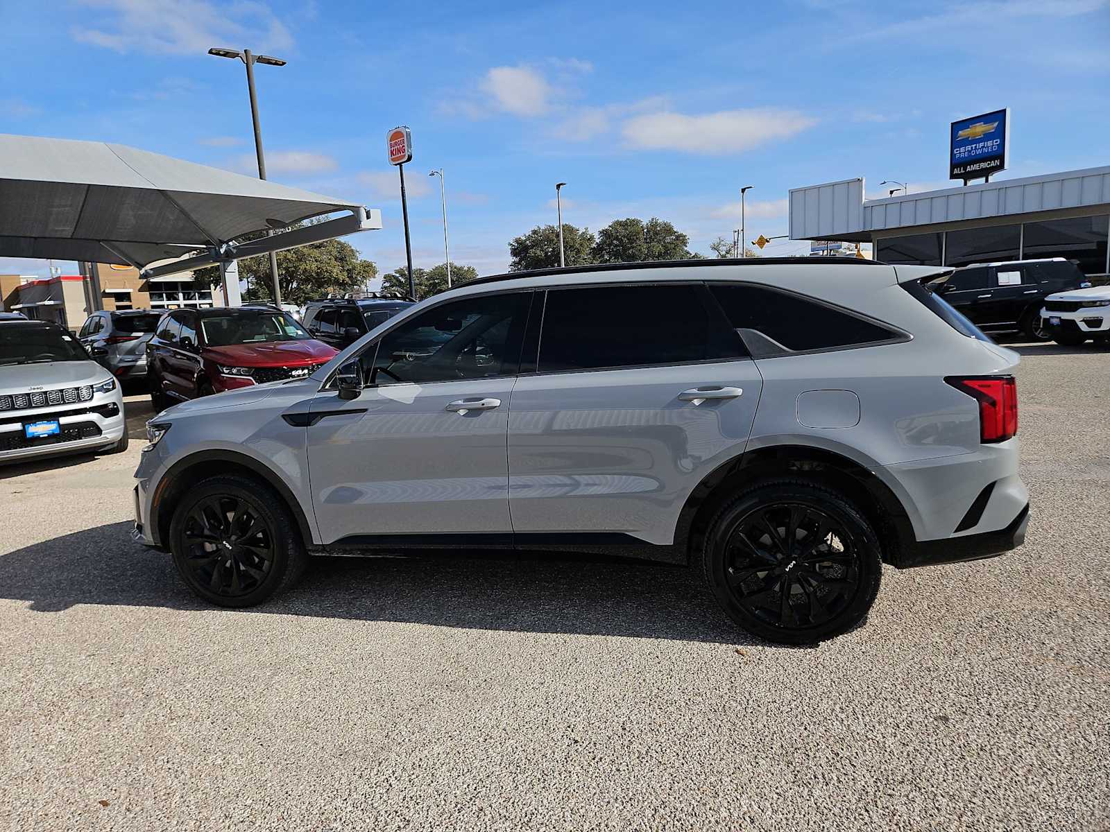 Thumbnail: 2022 Kia Sorento - 5