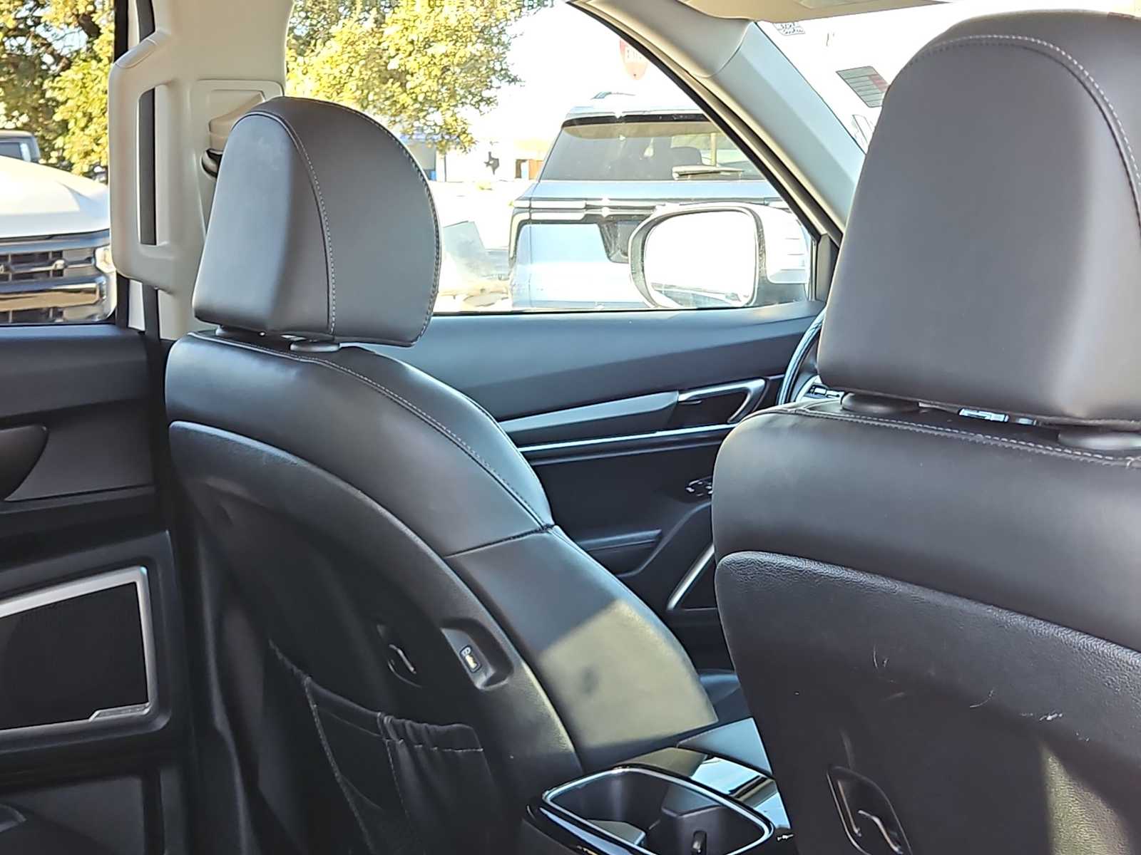 Thumbnail: 2022 Kia Telluride - 17