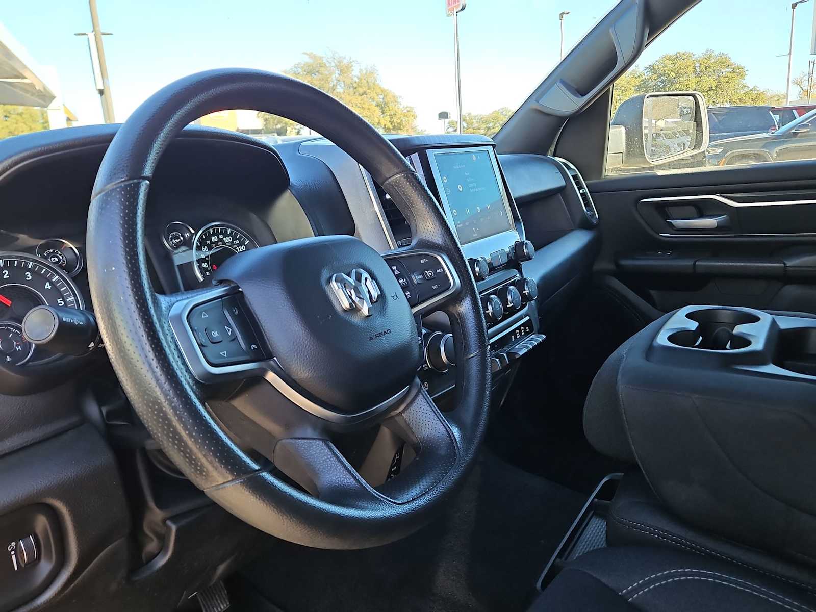 Thumbnail: 2025 RAM 1500 - 10