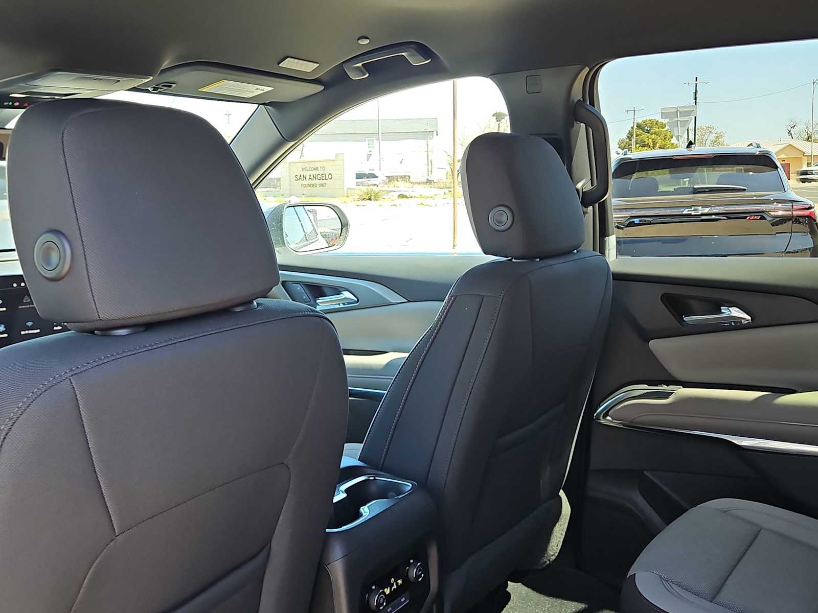 Thumbnail: 2026 Chevrolet Traverse - 16