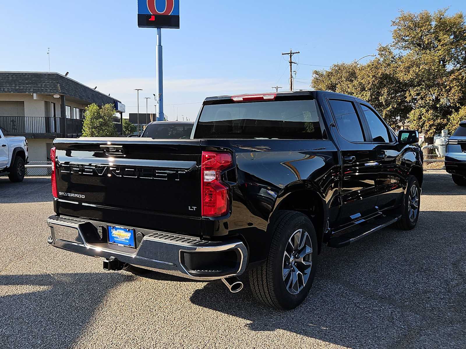 Thumbnail: 2026 Chevrolet Silverado 1500 - 8