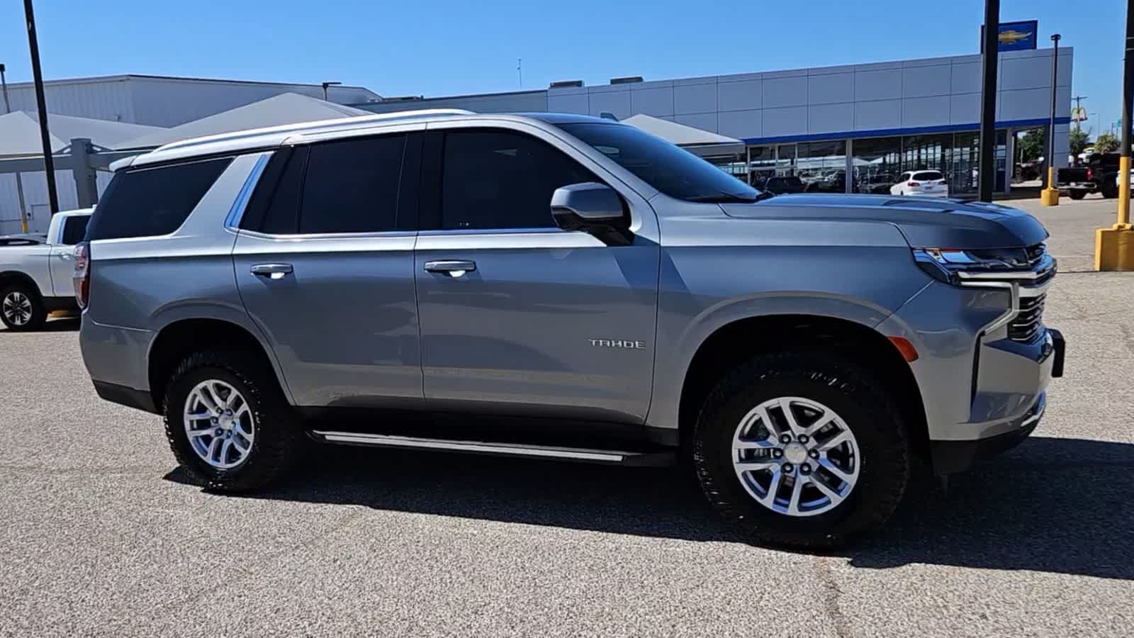 Thumbnail: 2023 Chevrolet Tahoe - 9