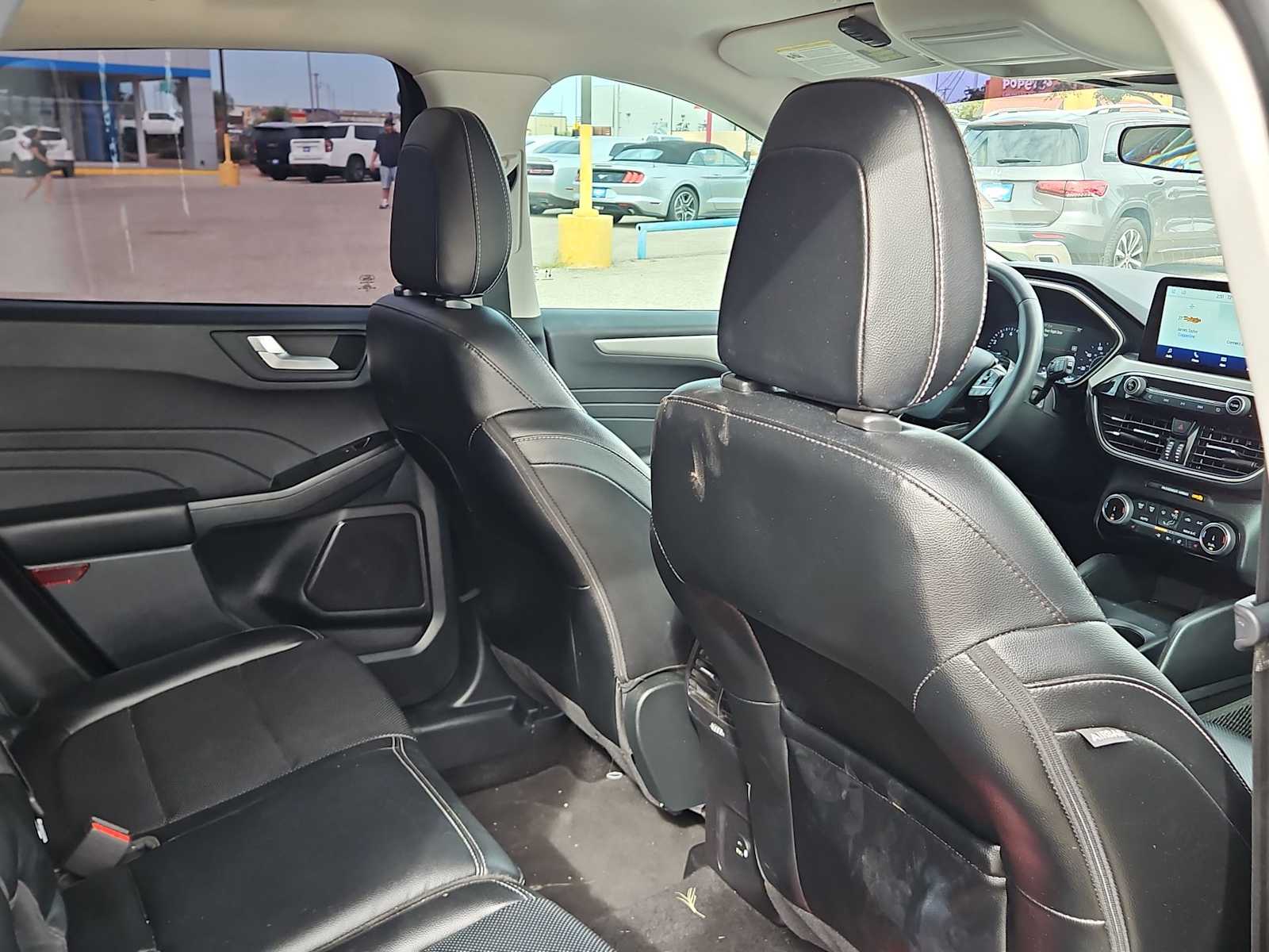 Thumbnail: 2022 Ford Escape - 17