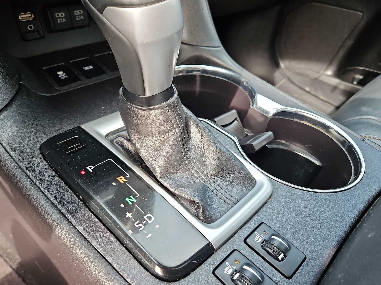 Thumbnail: 2018 Toyota Highlander - 21