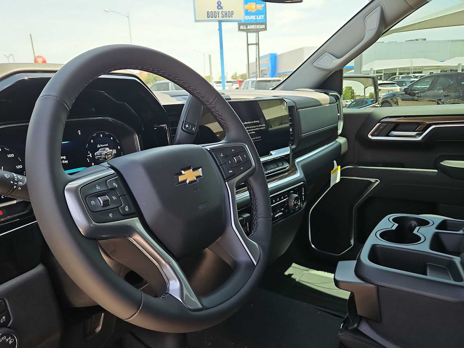 Thumbnail: 2026 Chevrolet Silverado 1500 - 10