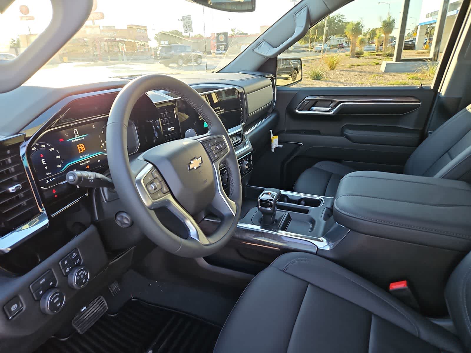 Thumbnail: 2024 Chevrolet Silverado 1500 - 2