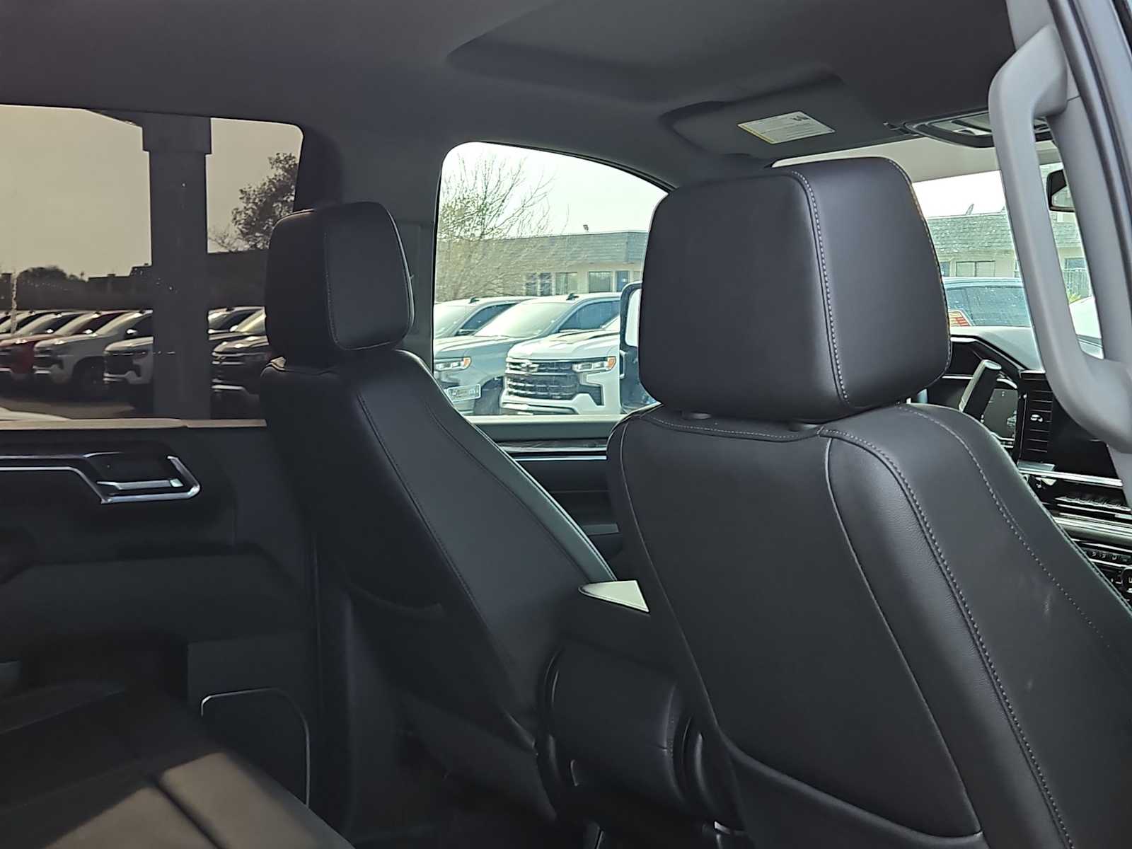 Thumbnail: 2024 Chevrolet Silverado 2500 - 16