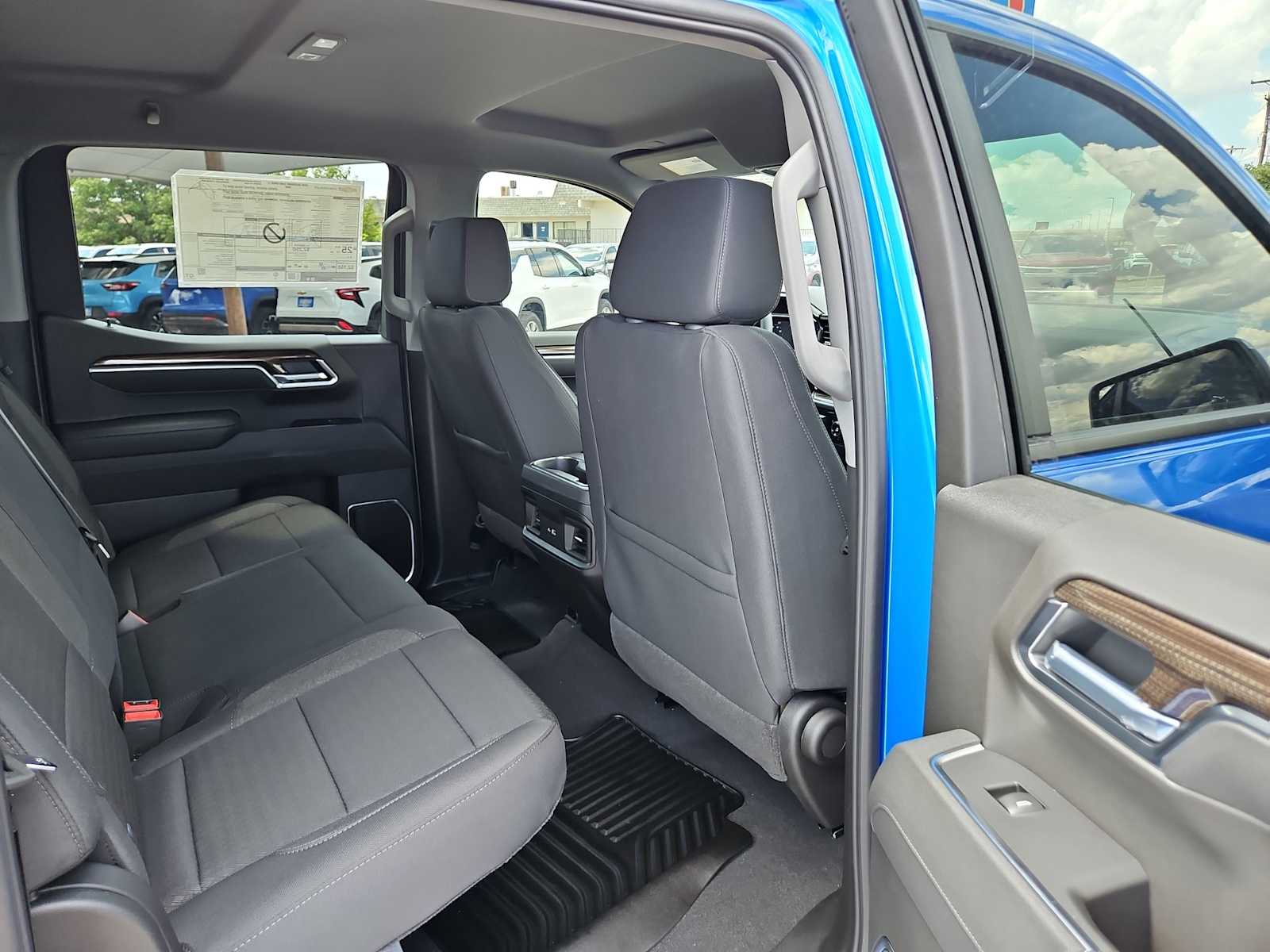 Thumbnail: 2026 Chevrolet Silverado 1500 - 12