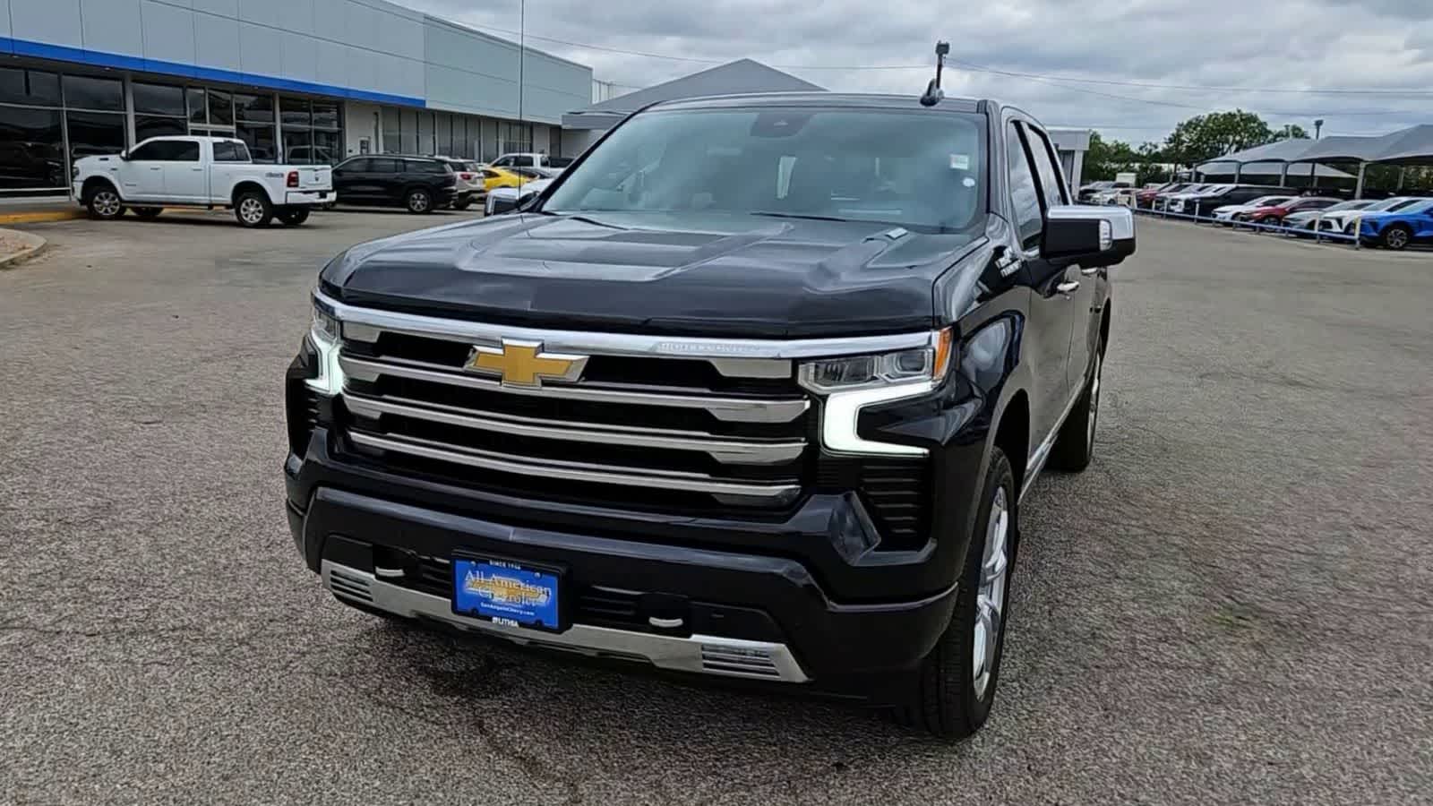 Thumbnail: 2024 Chevrolet Silverado 1500 - 3