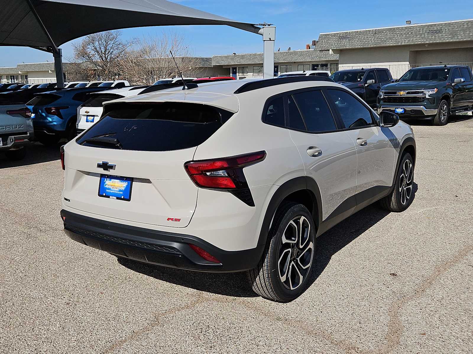 Thumbnail: 2026 Chevrolet Trax - 8