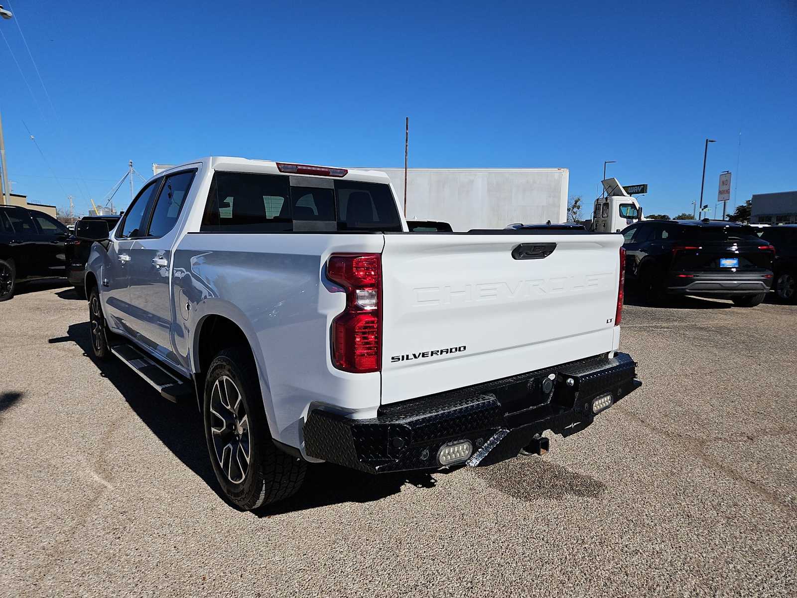 Thumbnail: 2022 Chevrolet Silverado 1500 - 6