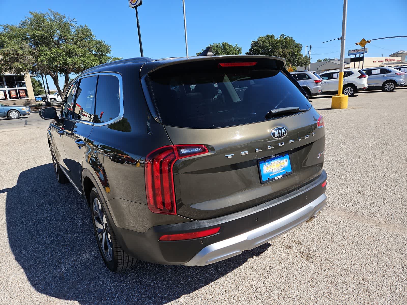 Thumbnail: 2021 Kia Telluride - 12