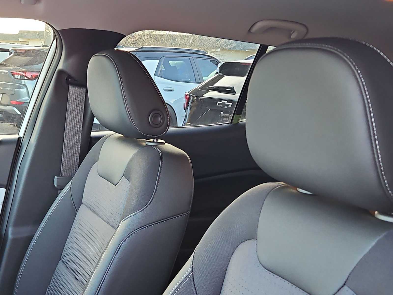 Thumbnail: 2026 Chevrolet Trax - 15