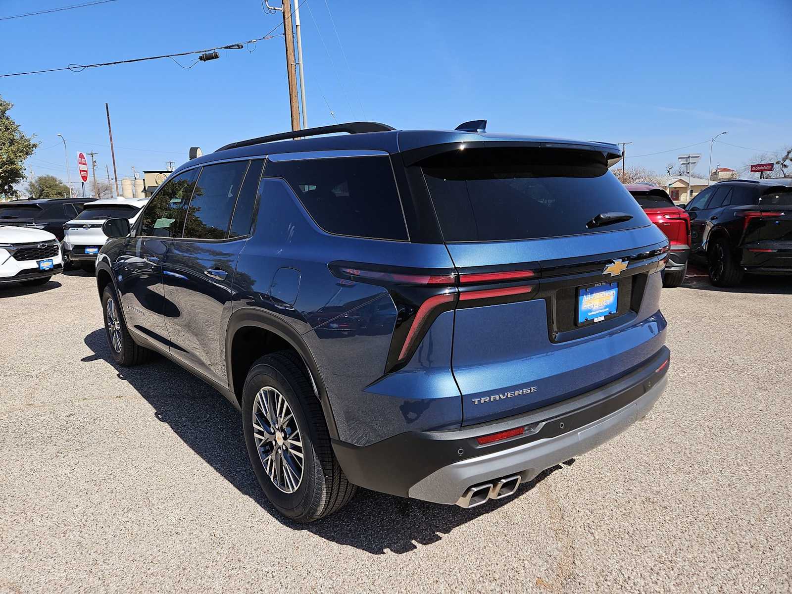 Thumbnail: 2025 Chevrolet Traverse - 4