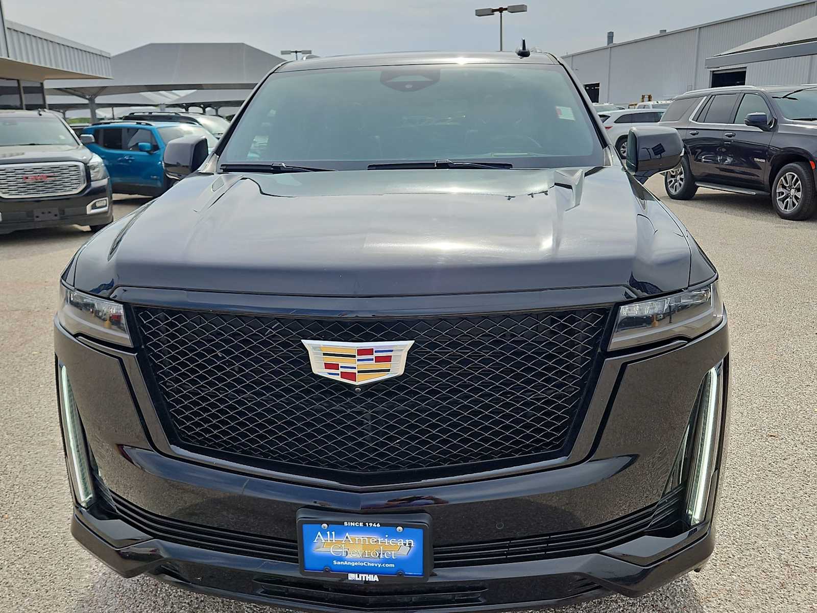 Thumbnail: 2023 Cadillac Escalade - 6