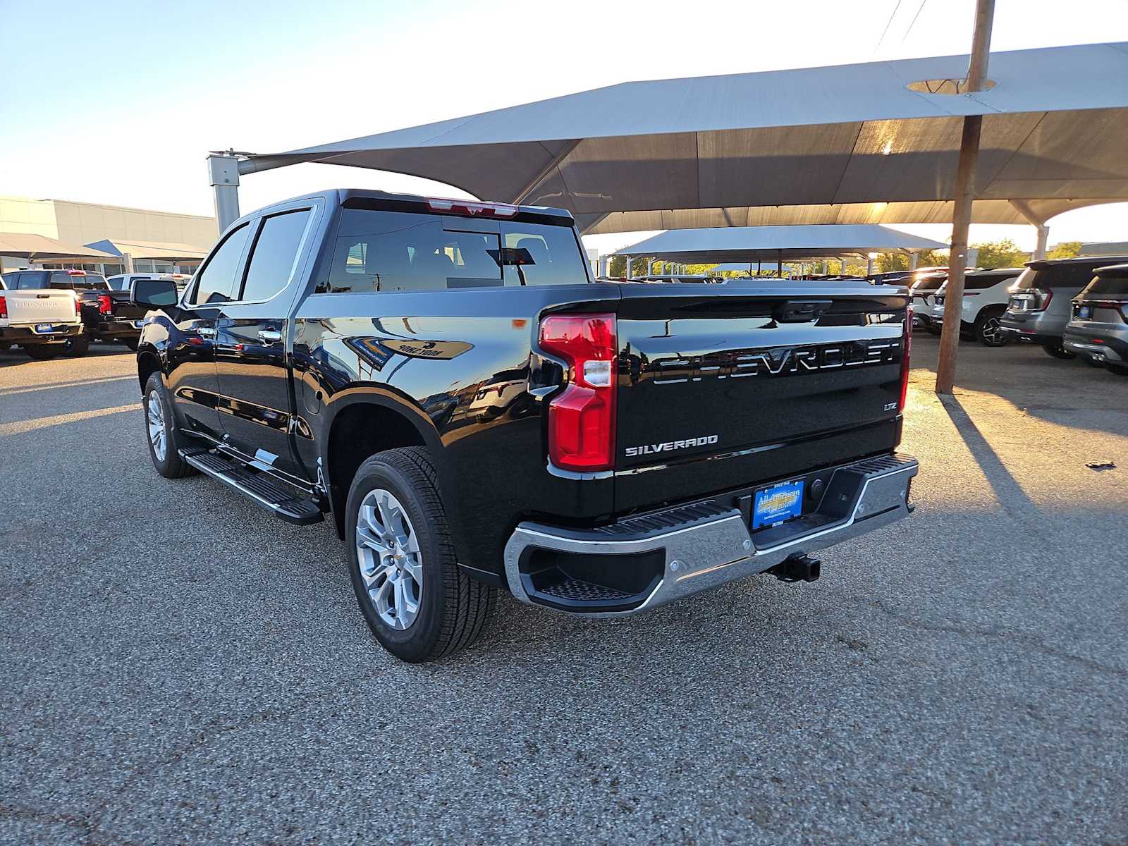 Thumbnail: 2026 Chevrolet Silverado 1500 - 6