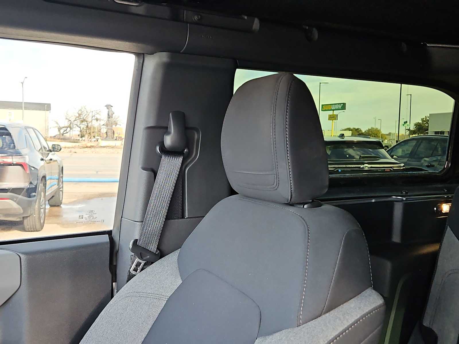 Thumbnail: 2022 Ford Bronco - 16