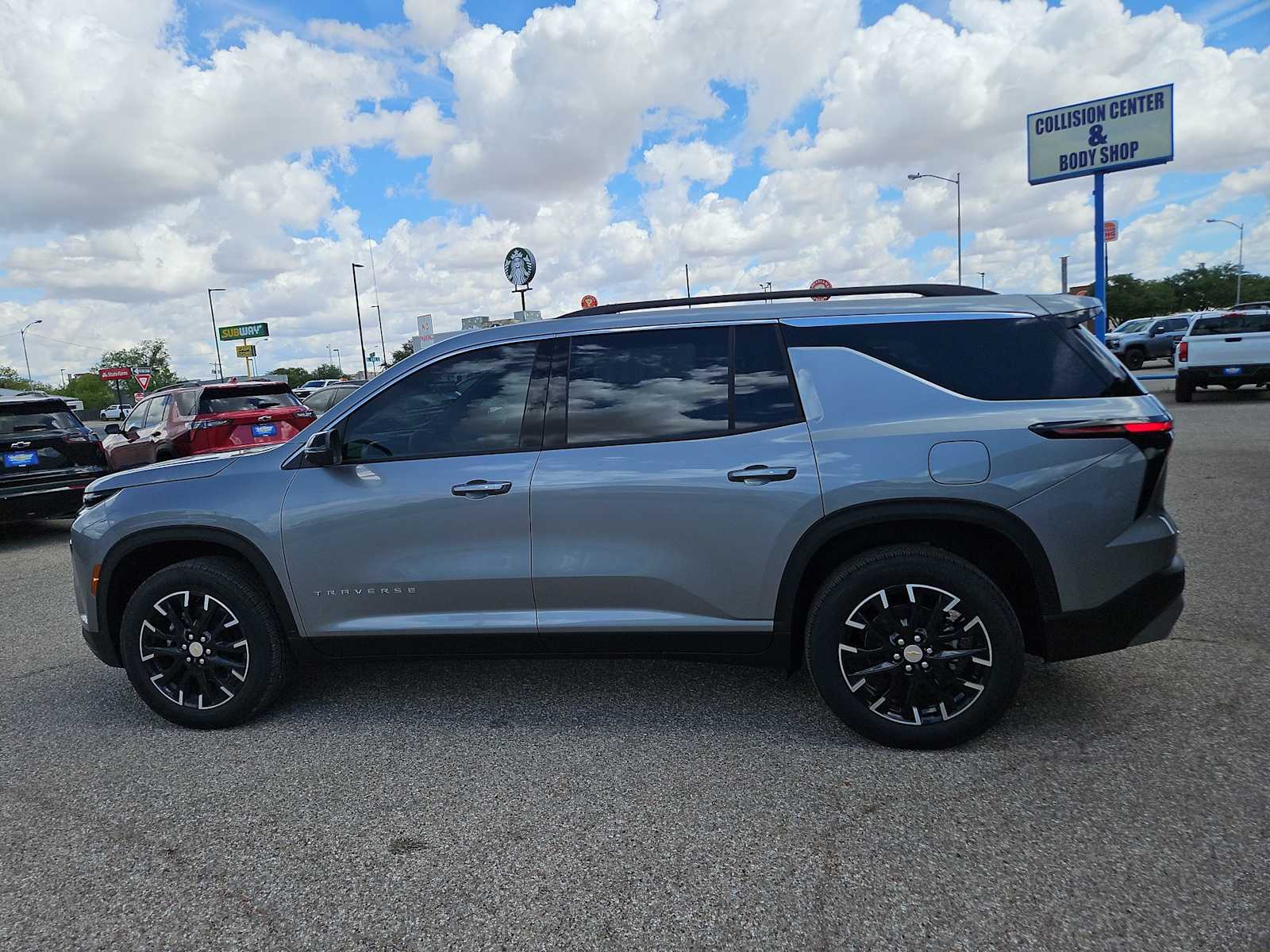 Thumbnail: 2026 Chevrolet Traverse - 5