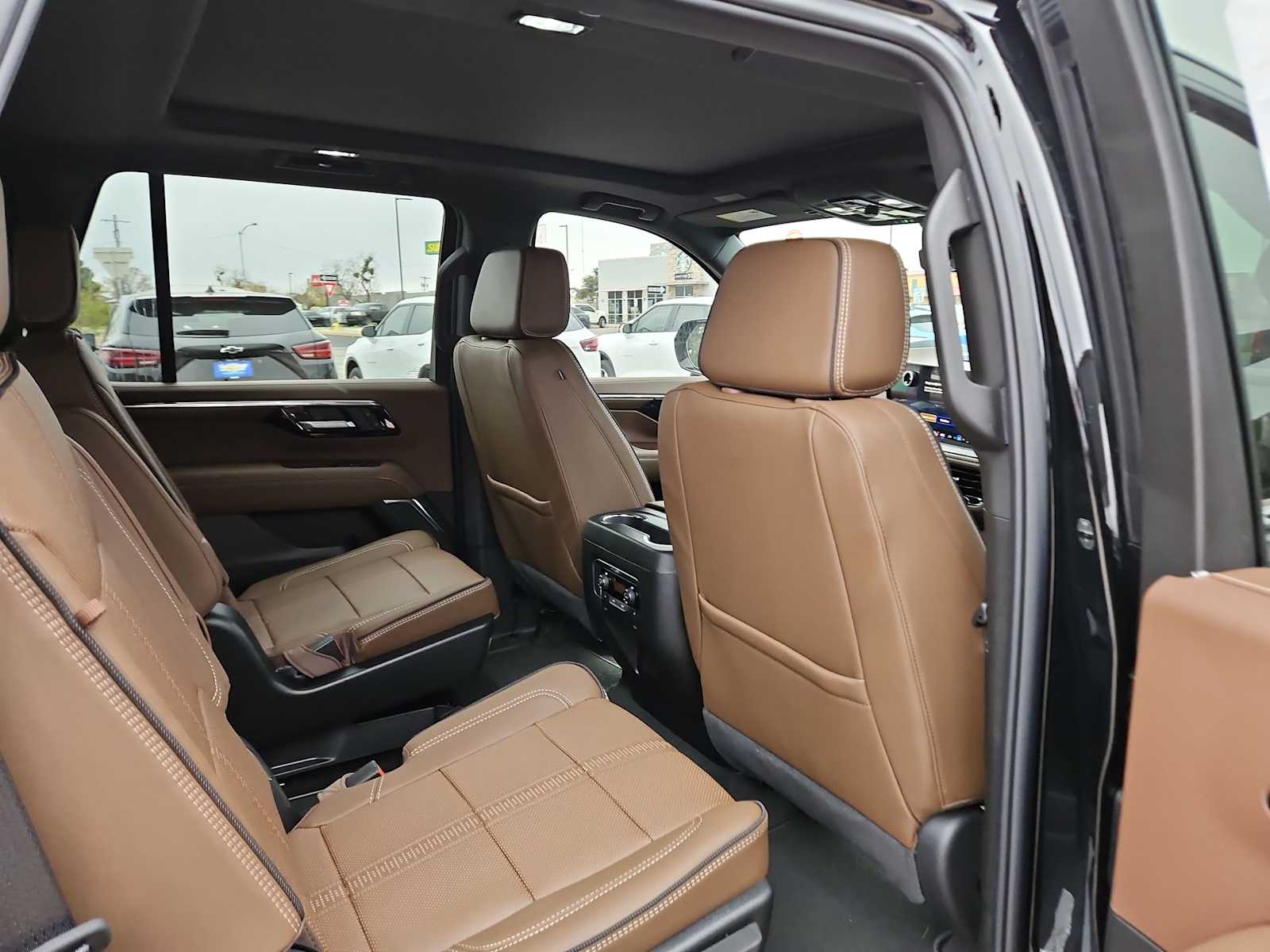 Thumbnail: 2026 Chevrolet Tahoe - 14