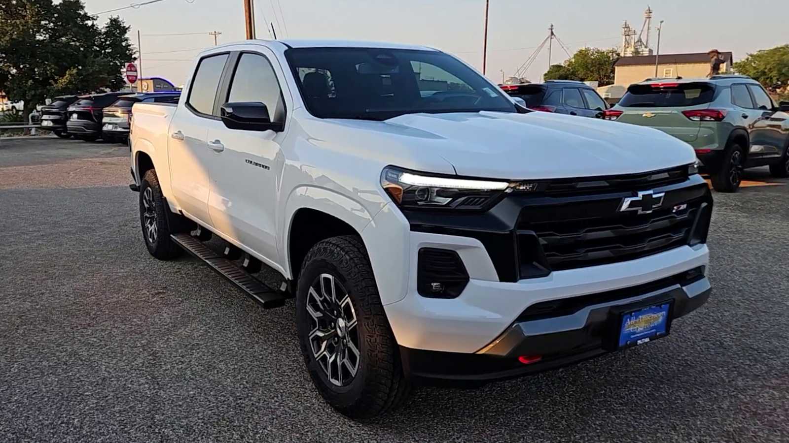 Thumbnail: 2026 Chevrolet Colorado - 2