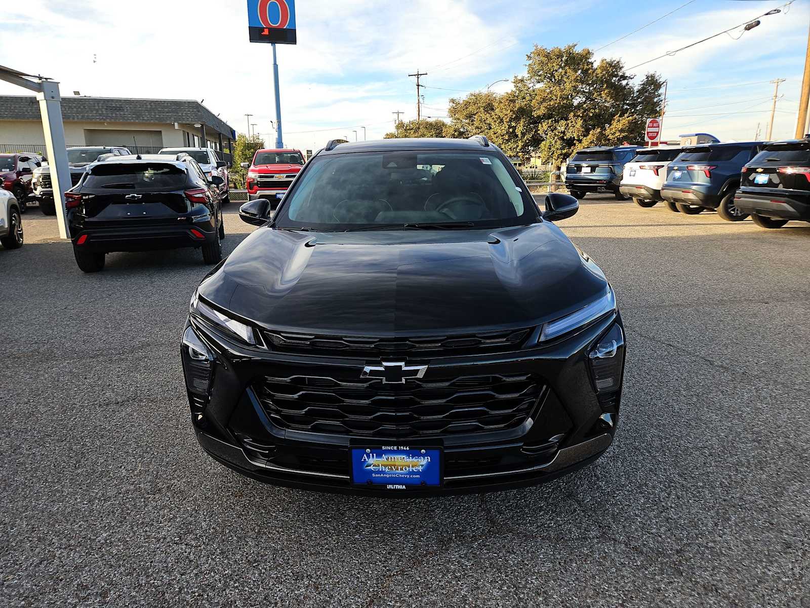 Thumbnail: 2026 Chevrolet Trax - 3