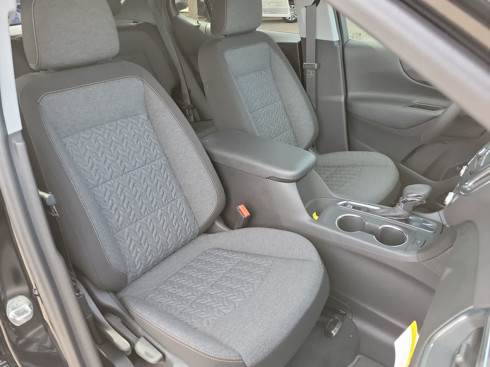 Thumbnail: 2023 Chevrolet Equinox - 22