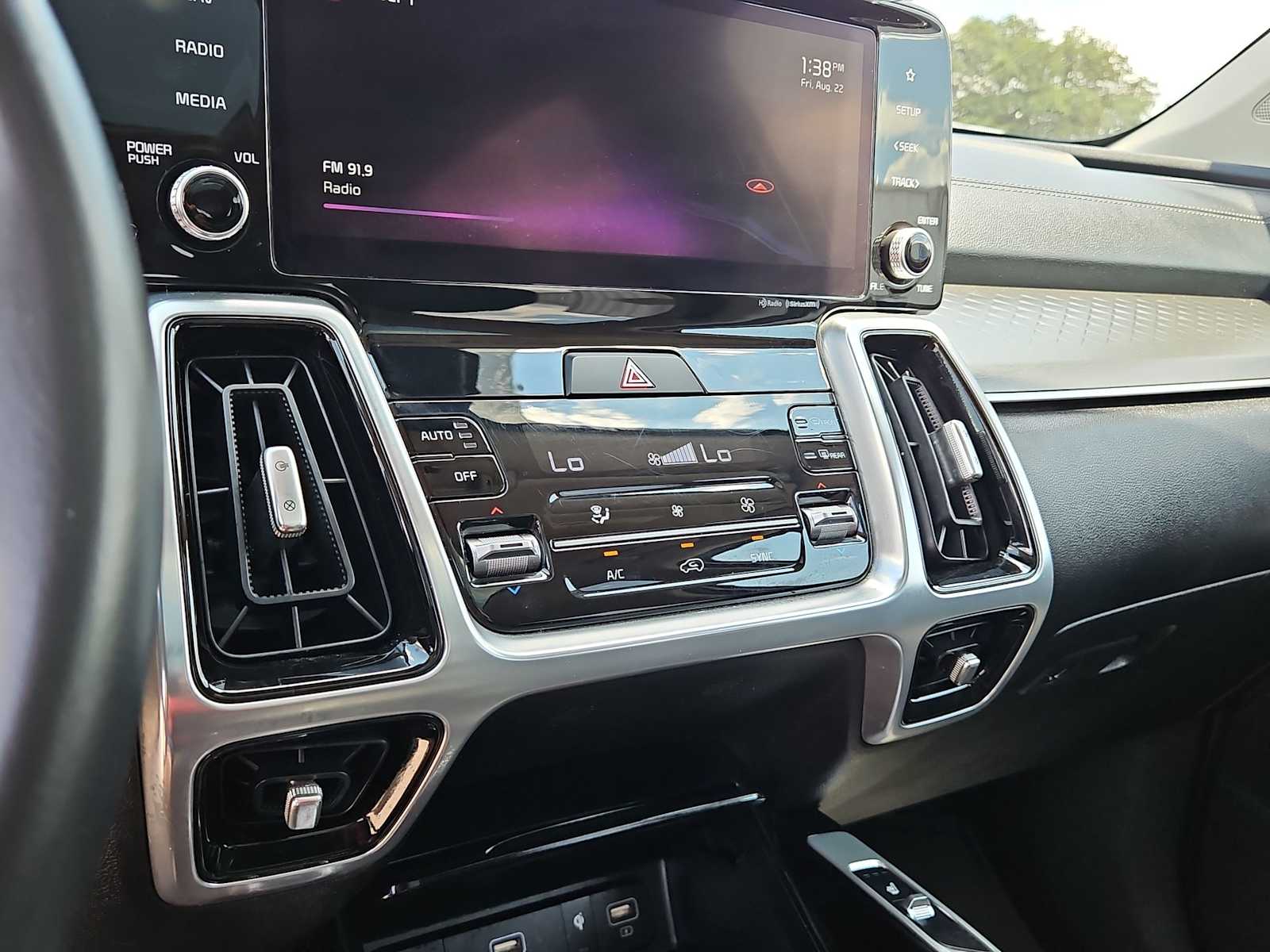 Thumbnail: 2022 Kia Sorento - 20